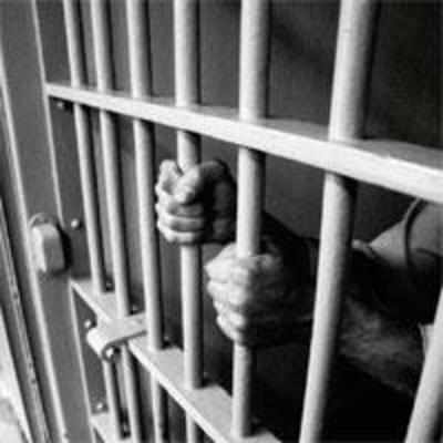 Six undertrials escape from Dahanu sub-jail