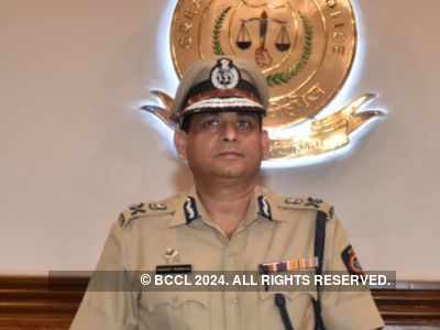 Mumbai CP Hemant Nagrale announces three categories of stickers for vehicles