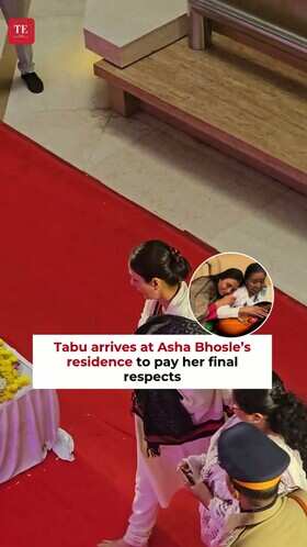 Tabu Pays Final Respects to Asha Bhosle in Mumbai