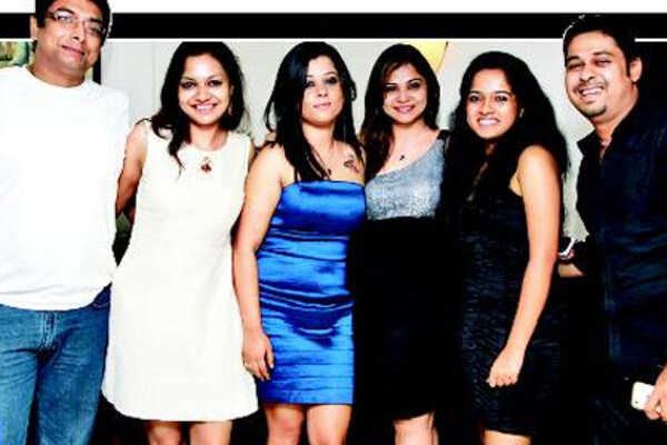 DJ Akash Rohira throws party to celebrate 15 years as DJ at a popular nightspot in Kolkata