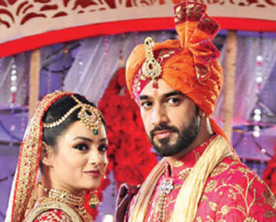 Samiksha Jaiswal and Karan Vohra tie the knot onscreen again