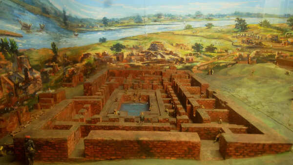How climate and geography influence history