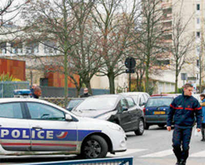 Hooded man claiming ISIS-link stabs French school teacher