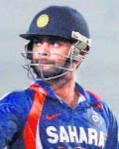 India sail into final