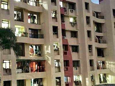 Infighting grips housing societies over allowing domestic staff