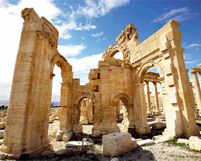 ISIS blows up ancient temple in Palmyra