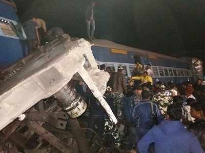 Hirakhand express derailed: 25 killed, 100 injured in ghastly train accident in AP