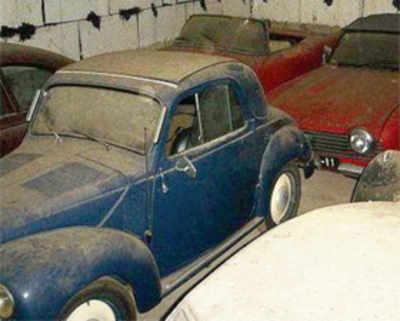 Man finds vintage car fleet in barn of farmhouse