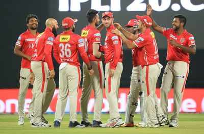 IPL 2017: Royal Challengers Bangalore's batting or Kings XI Punjab's bowling - what will dominate this innings?