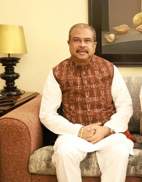 Pradhan launches 47 projects worth Rs 194 crore for Sambalpur