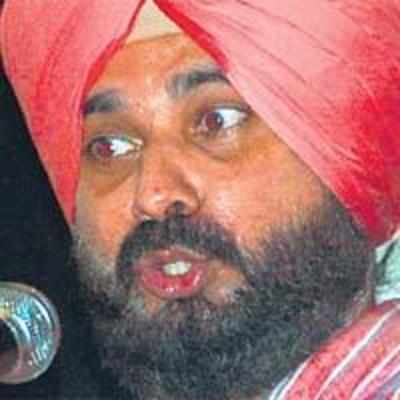 Before LS polls, Sidhu wanted to join Cong