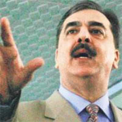 Gilani says Pakistan's defence is in '˜safe hands'