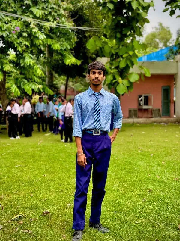 E-rickshaw driver’s son secures 3rd rank in Punjab Class X board exams