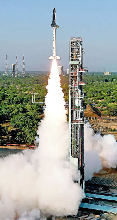 ISRO successfully tests its indigenous space shuttle