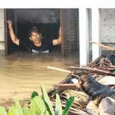 90 dead in Vietnam floods, hundreds rendered homeless