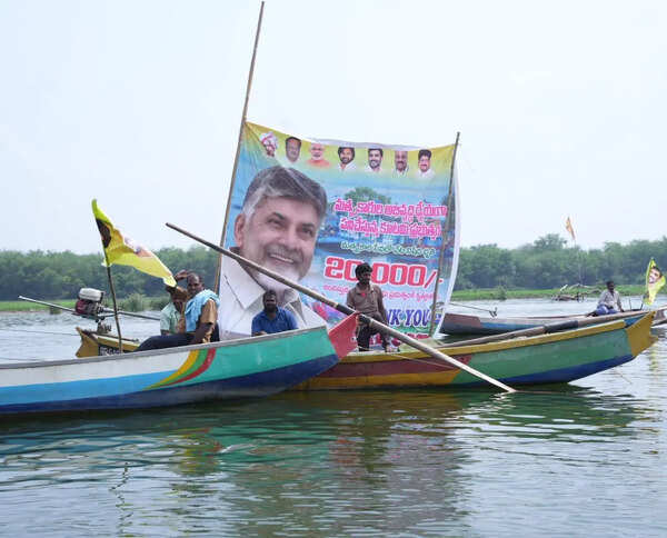 Fishermen sail in 100 boats to thank Naidu for welfare aid