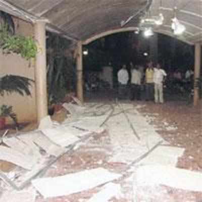 False ceiling crashes in 7-yr-old building