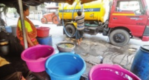 Water woes unite slums and swanky high rises