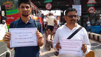 LS polls: IIT students raise voter awareness at Mulund East toll 