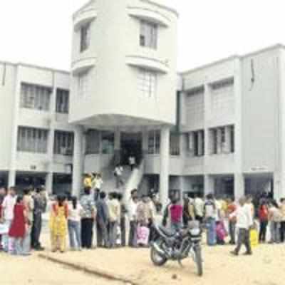Deadline extended as only half of jr college seats filled