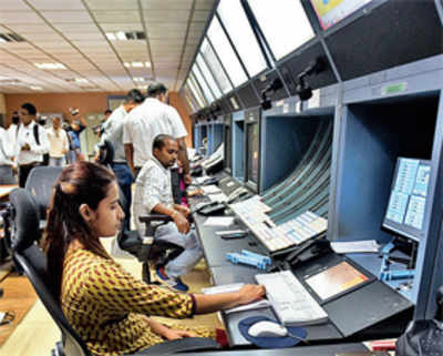 With Mumbai airport's new air traffic management system flights will be gone in 80 seconds