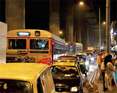 BMC plans to take over chaotic Andheri-Kurla Road from MMRDA
