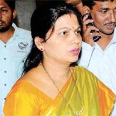 Mayor's pics don't click with corporators