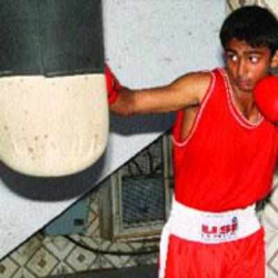 Thane's Hrishikesh settles at quarter final at National Boxing championship