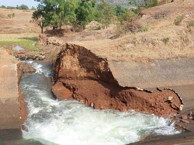 Upper Vaitarna lake canal breaches, water enters fields