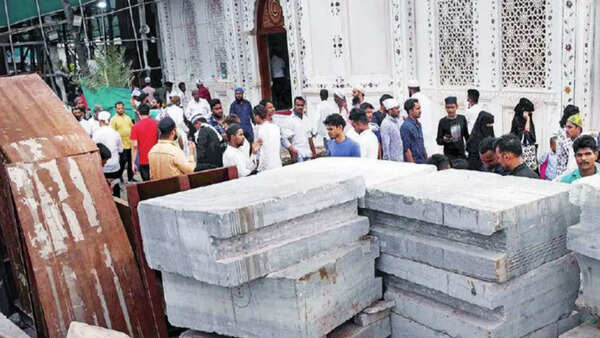 Wah Haji Ali! Dargah to go for marble that rivals Taj
