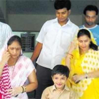 Corporator, daughters-in-law in gold feud