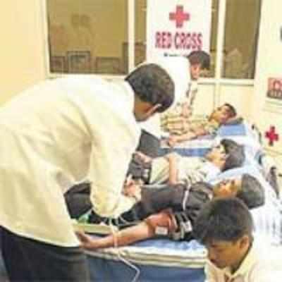 Medical officer gave blood to wife's private hospital free of cost