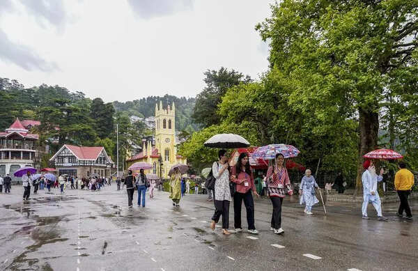 Rainfall brings down temperature in HP