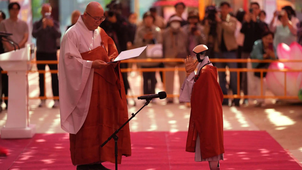 Robot monk Gabi takes Buddhist vows at Seoul's Jogyesa Temple