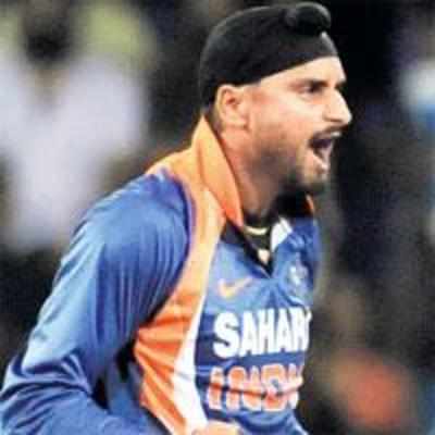 Indian team lacks a batting all-rounder, says Harbhajan