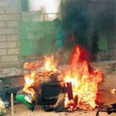 Six burnt alive in Andhra violence