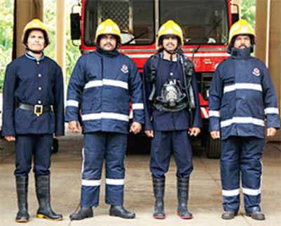 22 of 30 firemen refused to wear protective suits, said gear was ‘too heavy, hot’