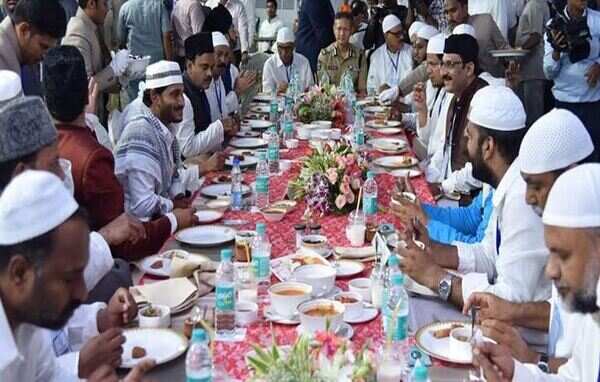 Jaganmohan Reddy's Iftar triggers controversy