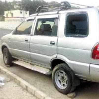 Neta's car sets off bomb scare at domestic airport
