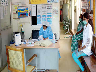 Fever clinics in city see four Covid-19 suspects