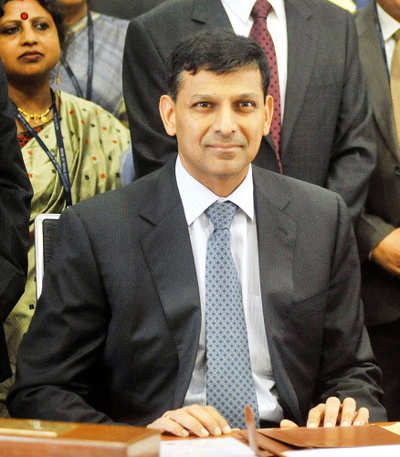 Granting of new bank licences not a political process: RBI