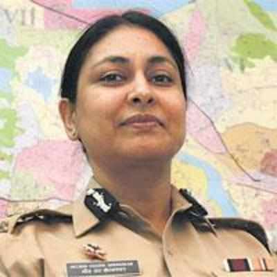 Ips Officer Says Woman Was After Her, Not Her Son!