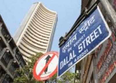 Bloodbath on D-Street: Sensex plunges by over 800 points