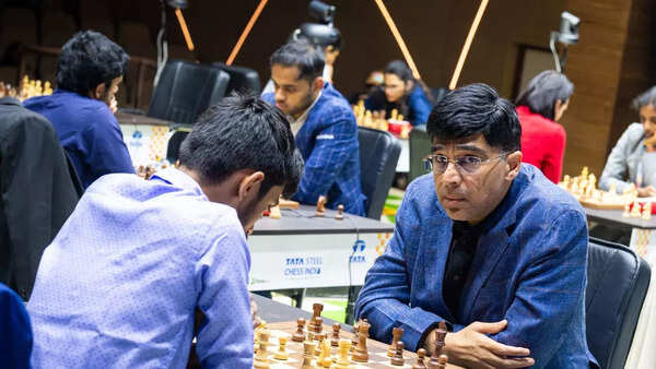 Kolkata Rapid & Blitz Chess: Five-time world champion Viswanathan Anand, American Hans Niemann share lead after Day 1