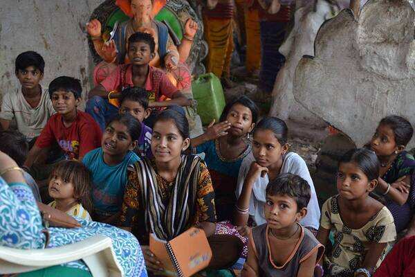 City students turn teachers for under- privileged kids