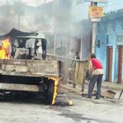 Curfew continues in Gorakhpur