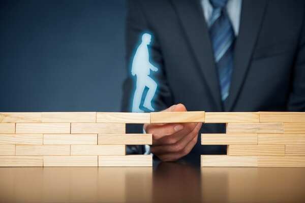 Startups find it difficult to hire CXOs