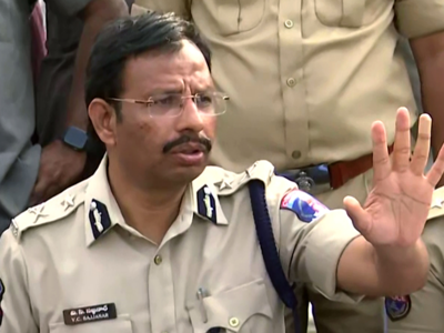 Hyderabad encounter: Supreme Court hearing on December 11; Cyberabad top cop leaves for Delhi