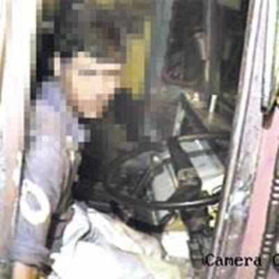 Camera at Thane naka only clue to a'bad bombers