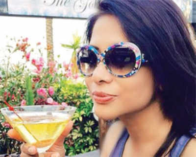 Docs taste food before serving it to Indrani
